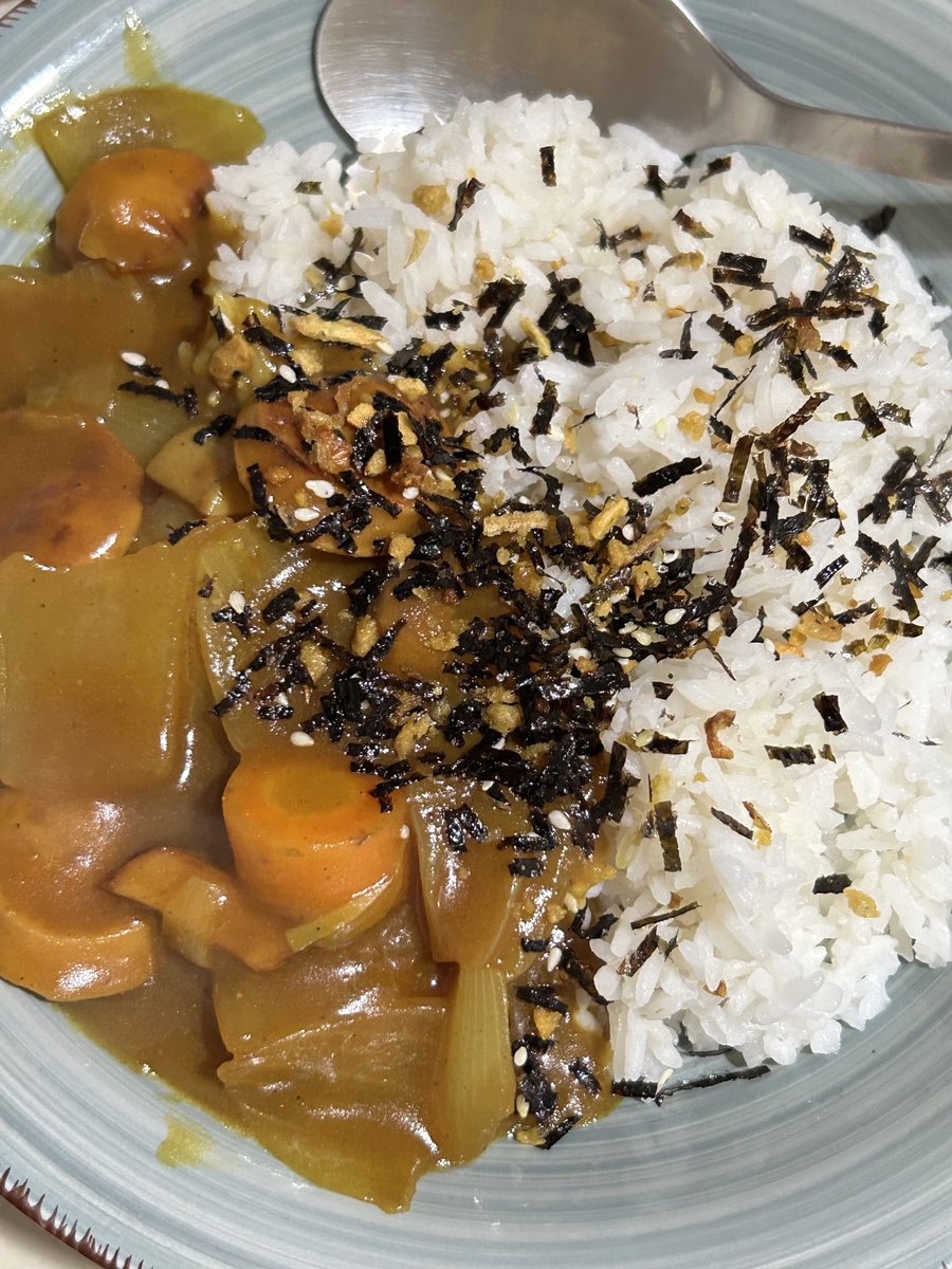 ElaineCelestia's tweet photo. Dinner from yurop https://t.co/gBkPMRi9yE