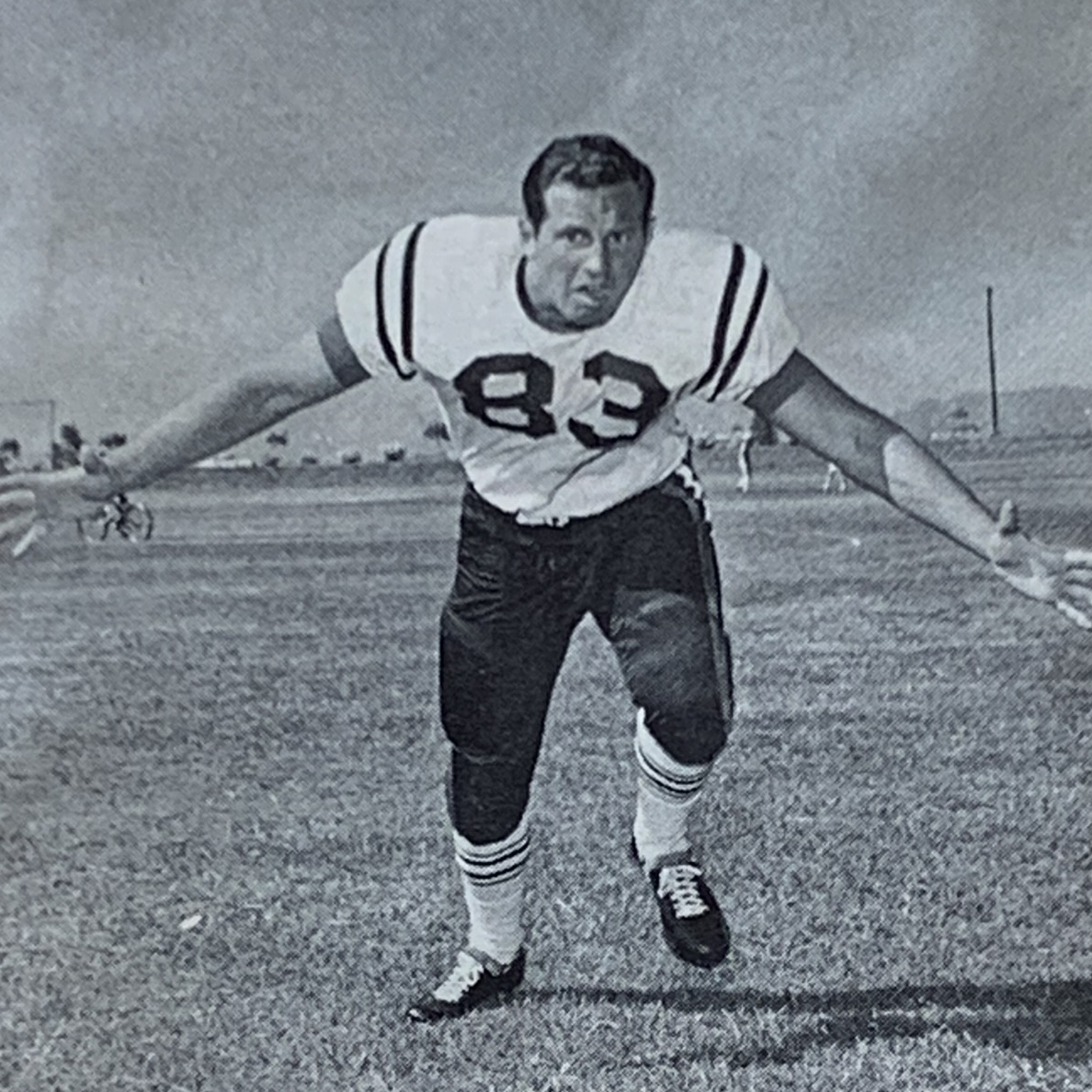 TomAbles's tweet photo. 83 Days to Aztec Football! #83 Wayne Bienhoff, End, 1964-65.
#GoAztecs #AztecForLife #788andCounting @AztecFB @aztecfootball https://t.co/gpFfawEupW