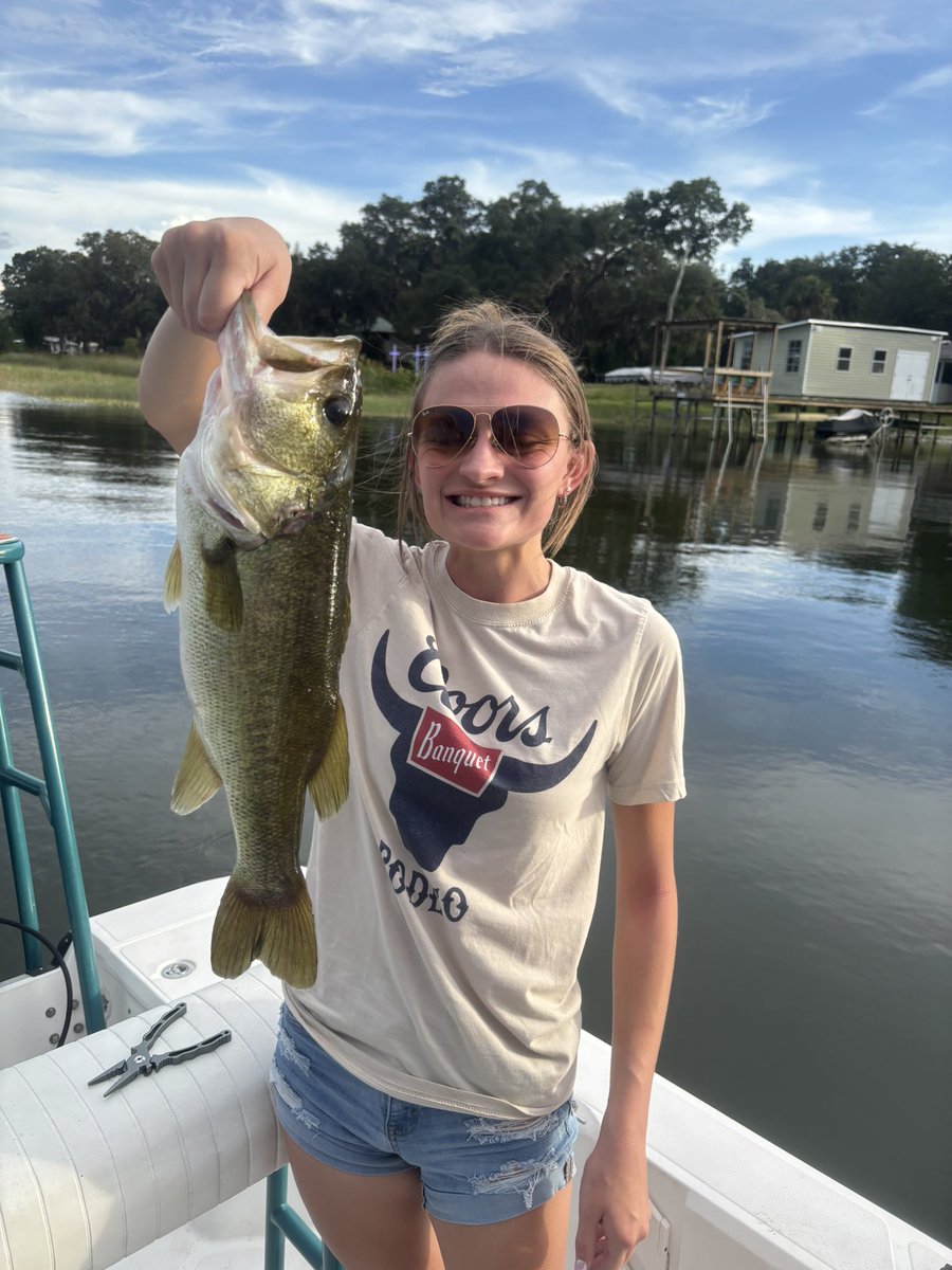 BjMaynard's tweet photo. #BassFishing #LakeWeir https://t.co/gbKjdid98Z