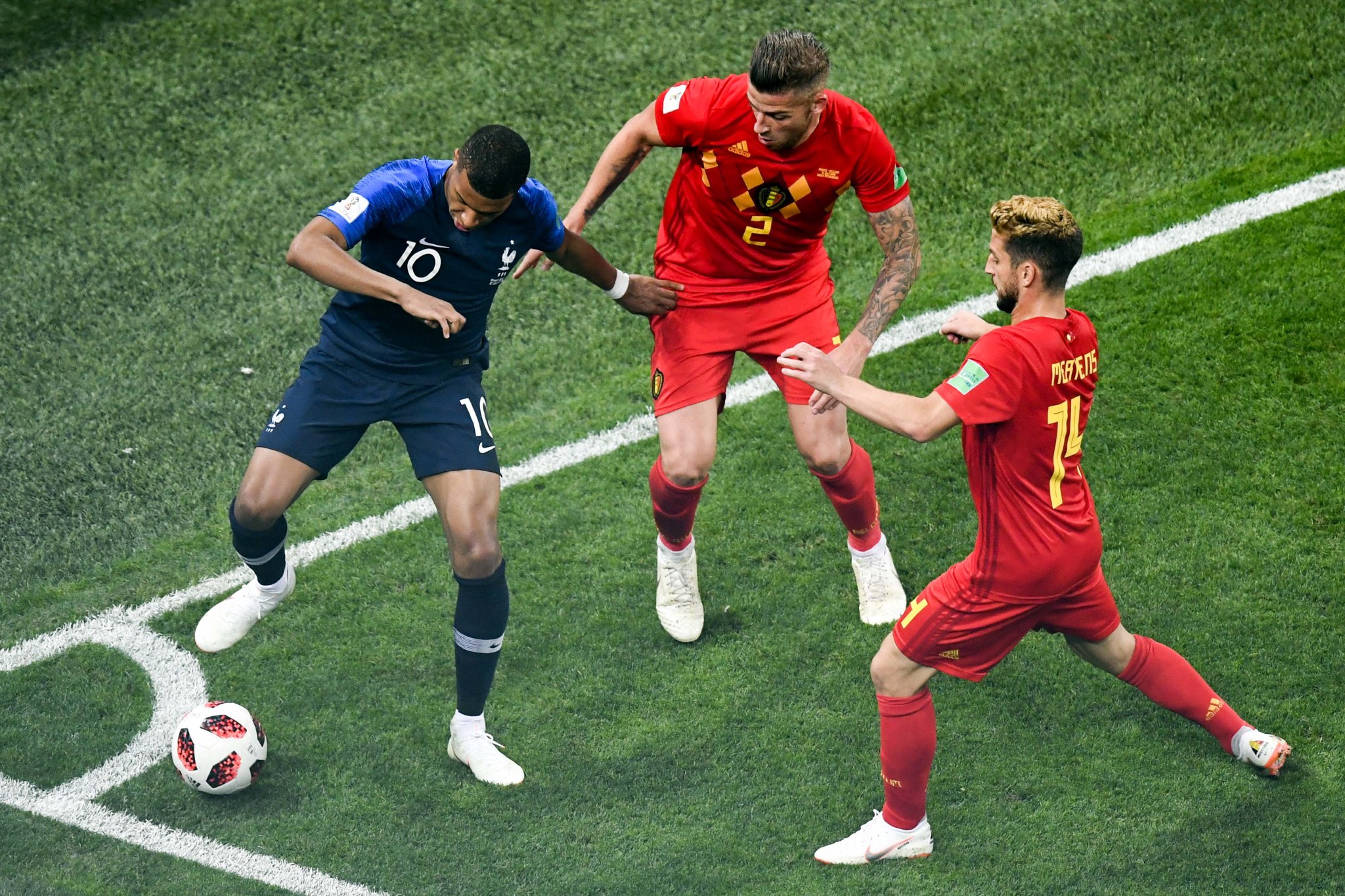 🚨 Kylian Mbappé 🇫🇷 révèle que sans l'osthéo de l'équipe de France, il ...