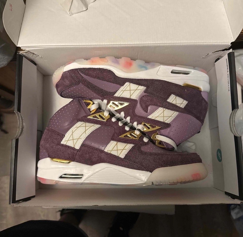 BrandObsessions's tweet photo. @SellKicksSunday #size8 authentic brand new in box https://t.co/Q4Q6FYcK00