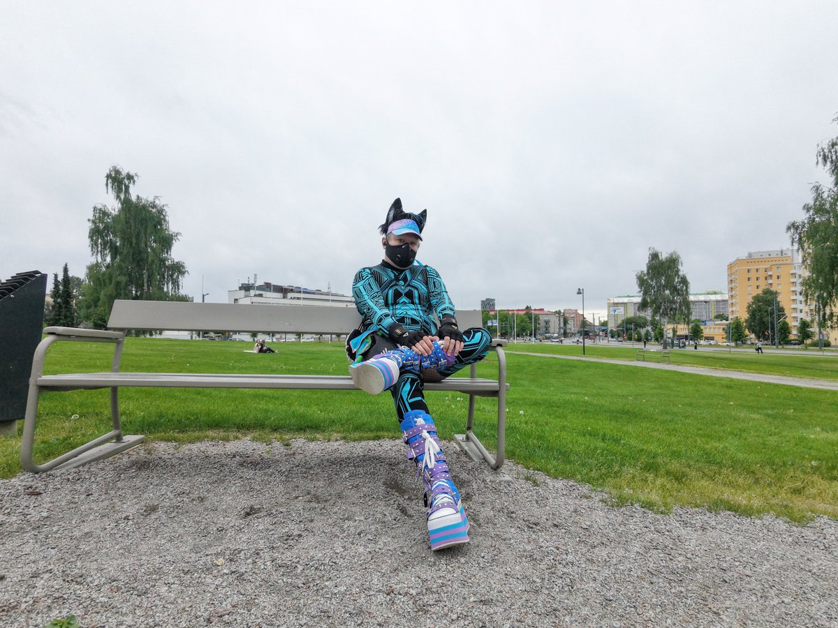 Morsum_'s tweet photo. Ootd
#finland #alternativefashion #kemonomimi #ootd https://t.co/sMXwYLHlef