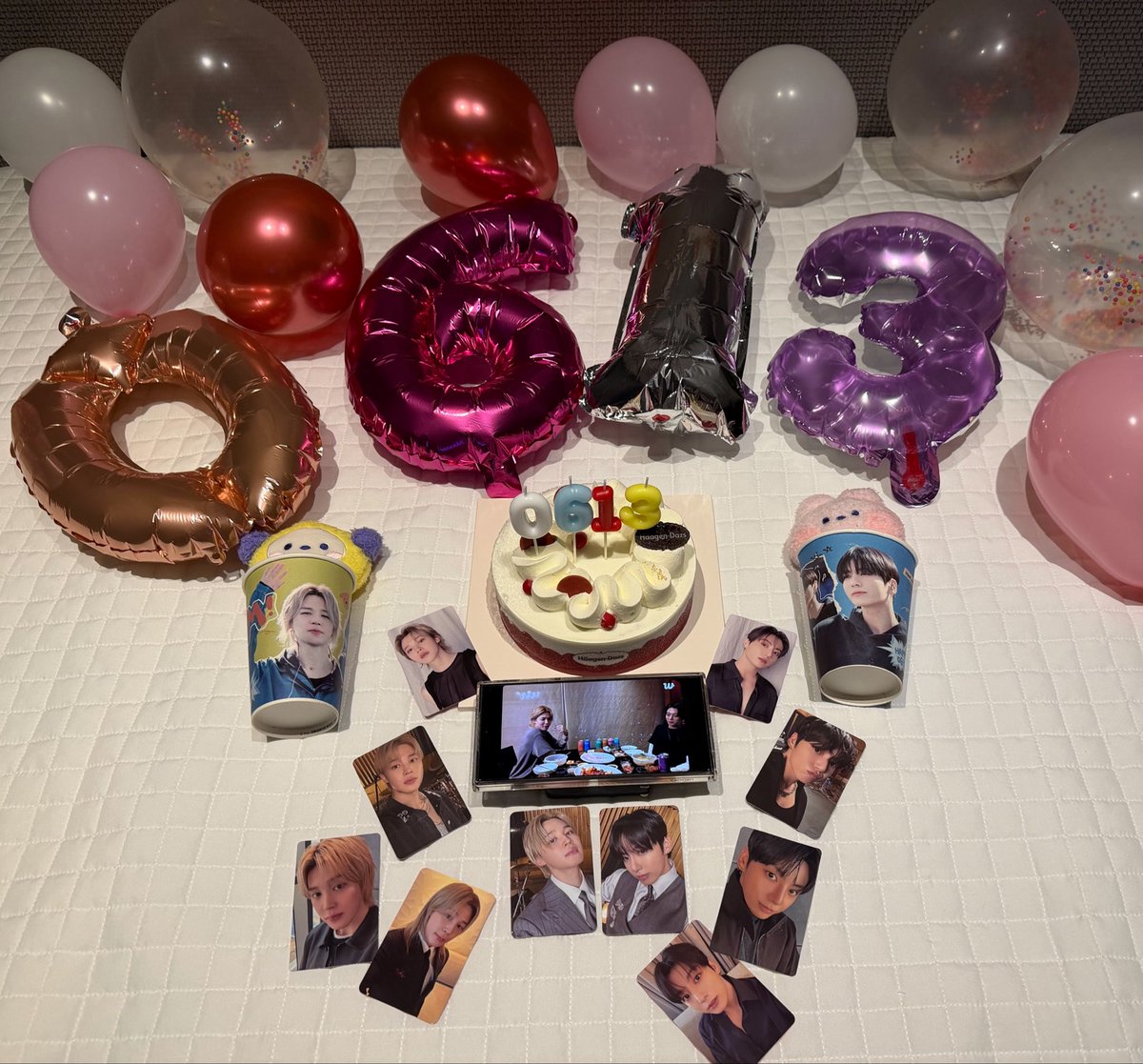 BTS_ARMY_0114's tweet photo. 20260613 13th anniversary
グクミンの地元釜山でお祝い🎂♡
BTS forever 💜💜💜💜💜💜💜
#BTS #방탄소년단
#2026BTSFESTA
#BTS13thAnniversary
#HappyBTSDay
#HappyBirthdayBTS
#13YearsWithBTS https://t.co/fR1XnElYnD