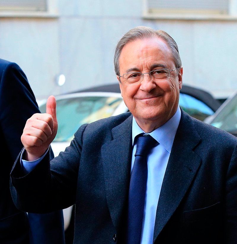 realmilgrauu's tweet photo. Atlético de Madrid tinha grandes interesses nesse mercado de transferências.

Bernardo Silva: Foi para o Real Madrid.
Cucurella: Foi para o Real Madrid.

Pra aprender a nunca mais zombar o Real Madrid e o Florentino Perez. https://t.co/qc57g9QH3S