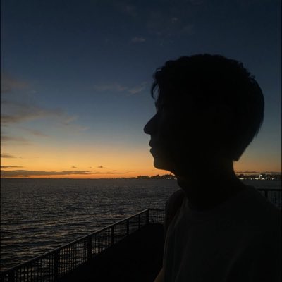 Deao886's tweet photo. 两年前在日本拍下的侧脸，至今仍是无可复刻的经典 https://t.co/c7wtWM7h8w