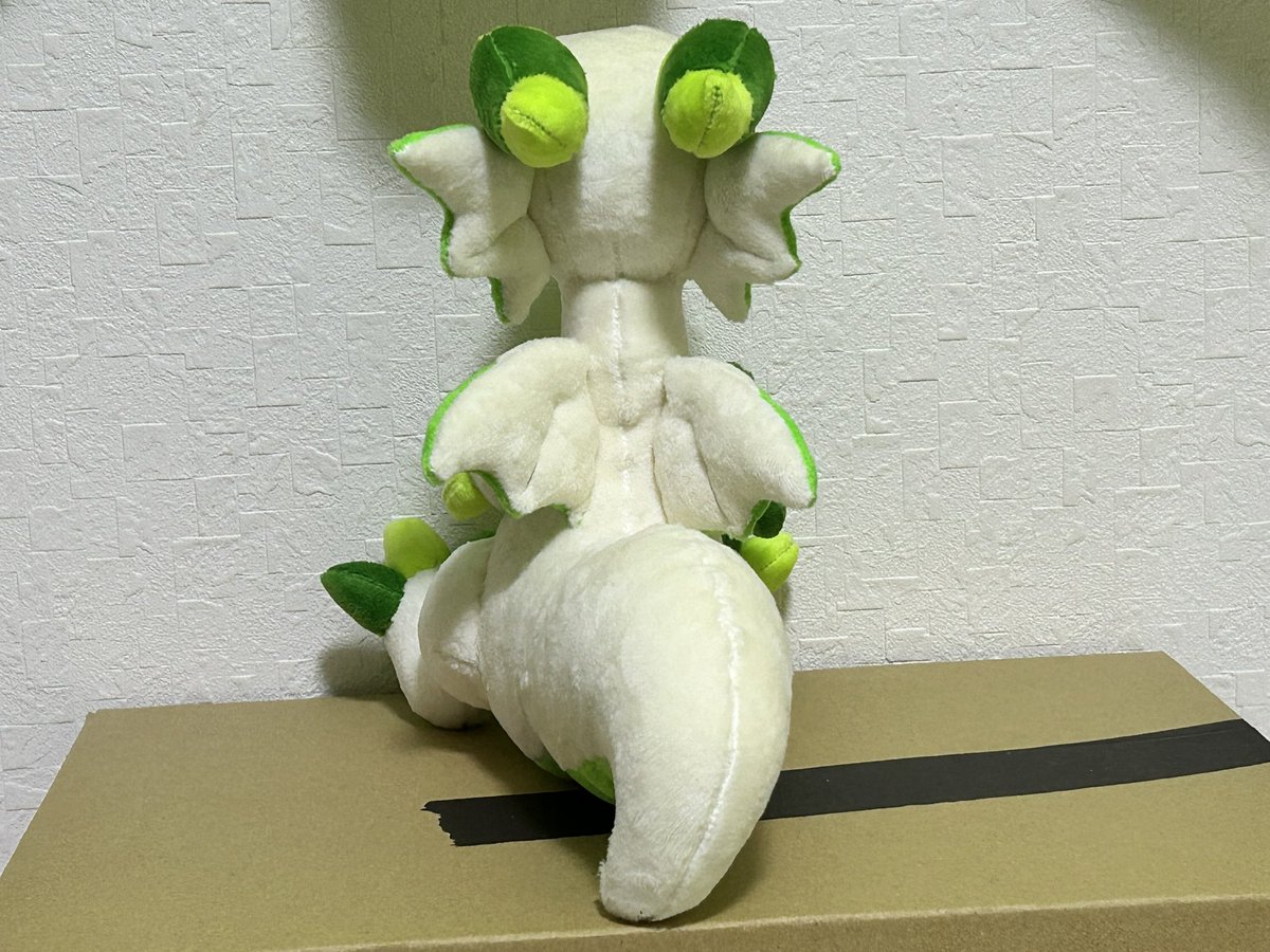 mamecube002's tweet photo. 新しい子です！

宝護竜(メロンソーダフロート)

アイス多めなカラーリングの宝護竜。
チェリーのような赤い瞳がチャームポイント。
#まめのや #宝護竜 https://t.co/9AmQMbVWhf