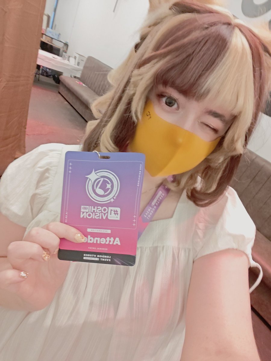 mimi_rielleVT's tweet photo. @splendiferachie IRL!!???

13 year old me was actually the one watching and I was thriving 

@OshiVision 

#vtuber #envtuber #yeen https://t.co/JvglcvD2al