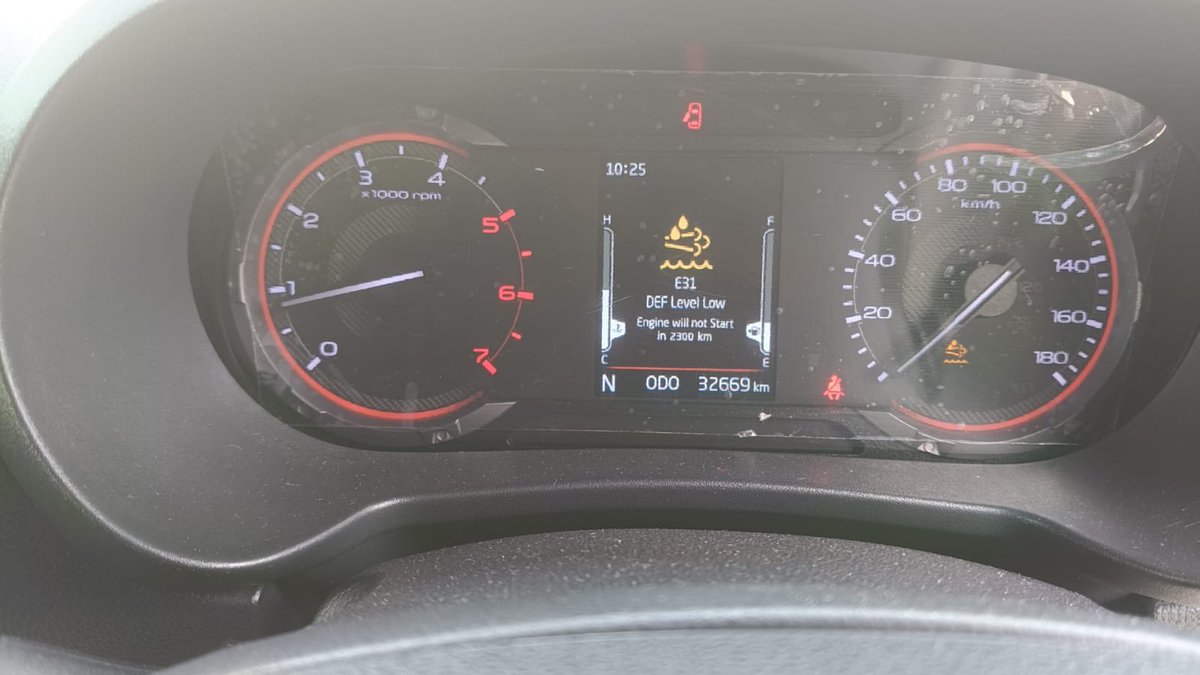 ankittaneja87's tweet photo. @anandmahindra @MahindraRise Diesel stolen from my Thar during service at KONCEPT Mahindra service center at sector 37 gurgaon. @Mahindra_Auto @18002096006 
Distance to service station just 25km and photo taken at service center during start of service and after car driven 1/2.. https://t.co/FRe8u9nw7n