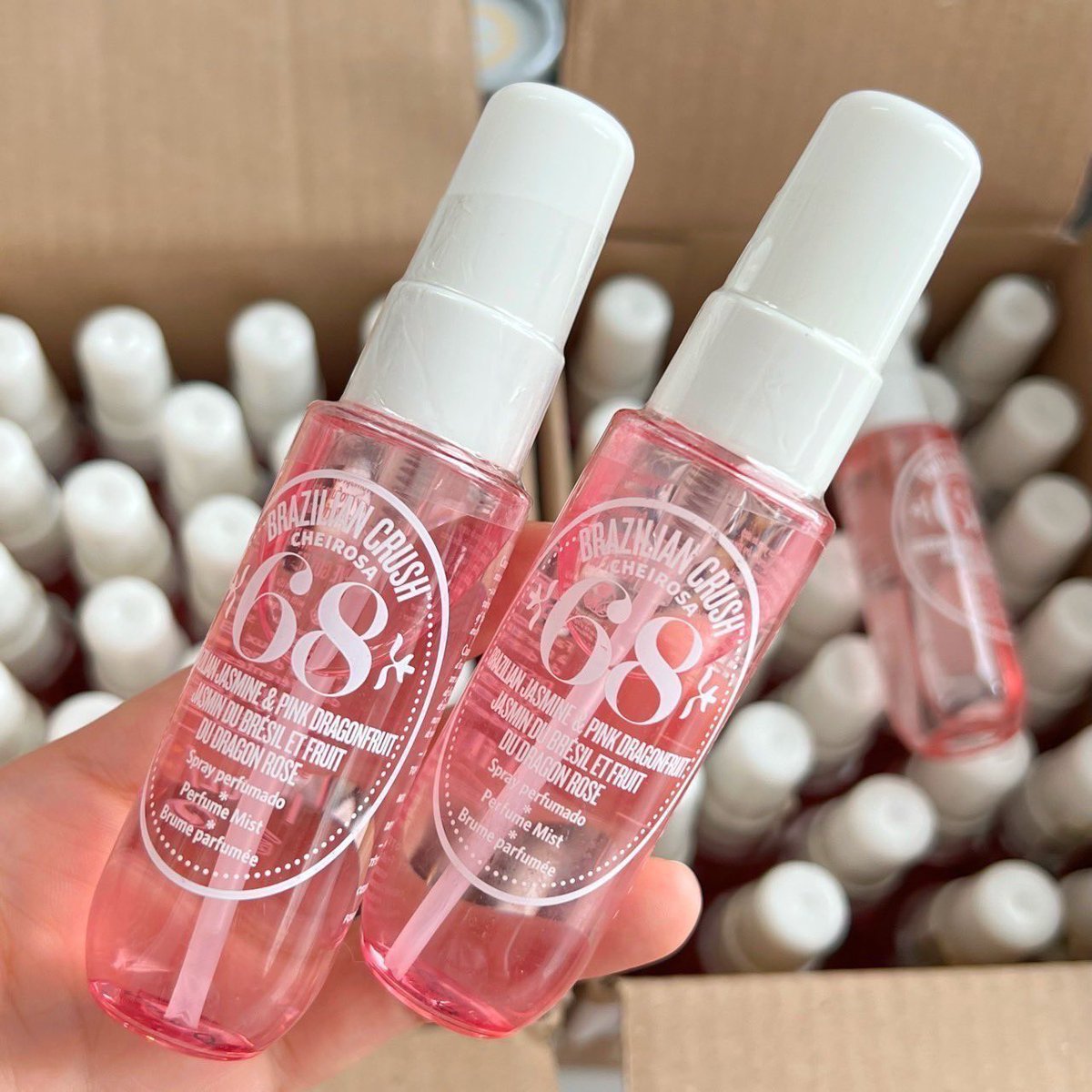 Babegub's tweet photo. ของแท้💯ทำถึงสมมงตรงรีวิวมากกกกกก 

Sol De Jenairo Brazillian Crush Cheirosa 68  30ml 350.-

กลิ่นคล้ายน้ำหอมผีบอก 540 หอมทนหอมแน่นในตำนาน มาในราคาสบายกระเป๋าพกฉีดพกเติมได้แบบไม่เสียดายเงิน ✨

#น้ำหอมแท้ #น้ำหอมแบ่งขาย #ส่งต่อคสอ #ส่งต่อน้ำหอม #ใช้ดีบอกต่อ #ตลาดนัดnct https://t.co/uScA4VN75n