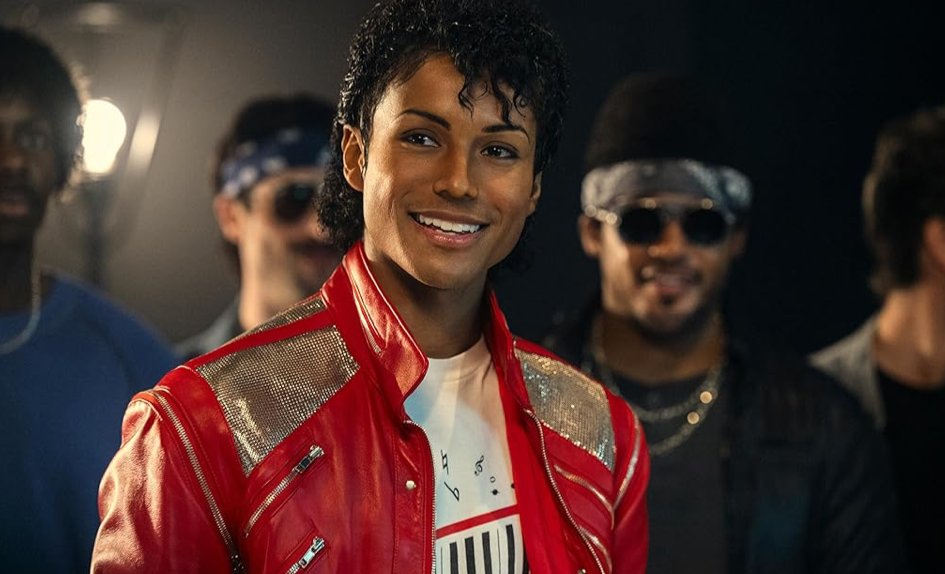 Cooperativa's tweet photo. #Cooperativa "Michael" se convirtió en la biopic más taquillera de todos los tiempos https://t.co/5q1CEpFlbb https://t.co/Oe70hdj8kv