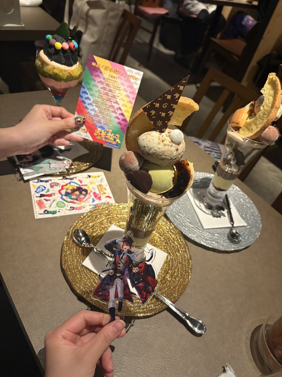 peanut17281's tweet photo. 間の2日間はユニバ行ったり映画見たりアサイー食べたりパフェ食べたりした。
初アサイーボウル✨️✨️ https://t.co/ZPWLrzVdkc