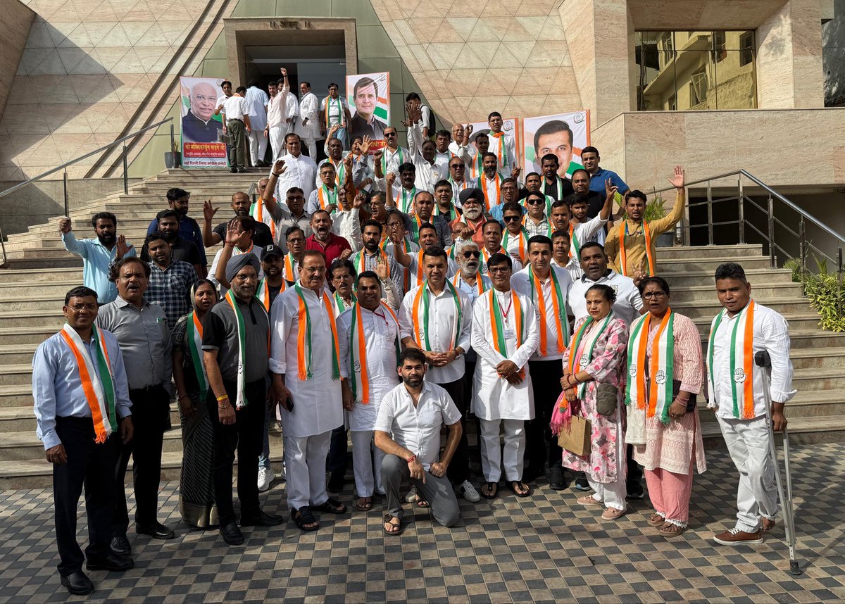 duttabhishek's tweet photo. आज नई दिल्ली जिला कांग्रेस कमेटी के अध्यक्ष श्री .@MManglaINC जी द्वारा आयोजित BLA-2 ट्रेनिंग शिविर आयोजित किया गया ।

इस अवसर पर प्रदेश कांग्रेस अध्यक्ष श्री देवेंद्र यादव जी, पूर्व मंत्री डॉ. नरेंद्र नाथ जी, श्री हरि शंकर गुप्ता जी, श्री जितेंद्र कोचर जी, सुश्री आकांक्षा ओला जी, श्री शांति स्वरूप जी, श्री वीरेंद्र कसाना जी, भाई गर्वित सिंघवी ,धीरज  बसोया भाई सहित अनेक वरिष्ठ कांग्रेसजन उपस्थित रहे।

बैठक के सफल आयोजन के लिए नई दिल्ली जिला कांग्रेस कमेटी के सभी साथियों को हार्दिक बधाई एवं शुभकामनाएँ। आप सभी की मेहनत, समर्पण और संगठन के प्रति प्रतिबद्धता सराहनीय है।

#BLA2 #DelhiCongress #Congress