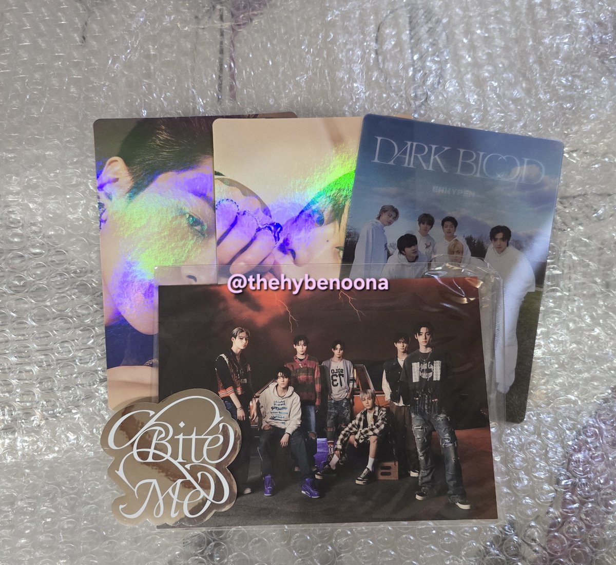 kawaheee's tweet photo. ꒰#onhand_yn ♡ wts lfb ph꒱

୨୧ DECLUTTERING SALE
♡ Enhypen Pob Set — ₱120
—  payo 
— dm @thehybenoona 

• mop • gcash • maya • maribank 
• mod •  j&amp;t • lbc
• x rush shipping • x sensitive https://t.co/xwtAznA597