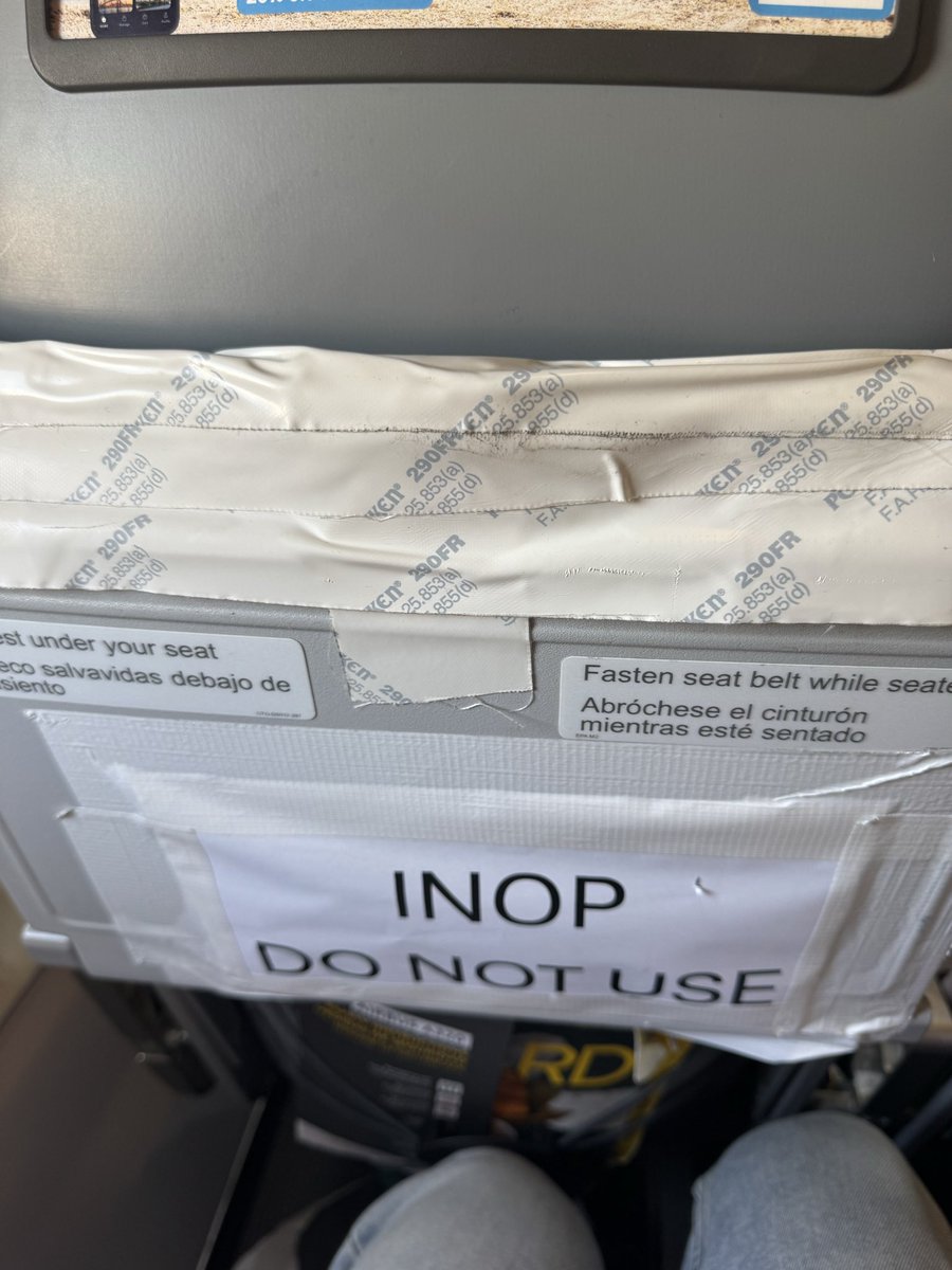 Keropo's tweet photo. Gracias por confiar en @VuelingVA 
Feliz #vueling https://t.co/6QUHQYcAMi