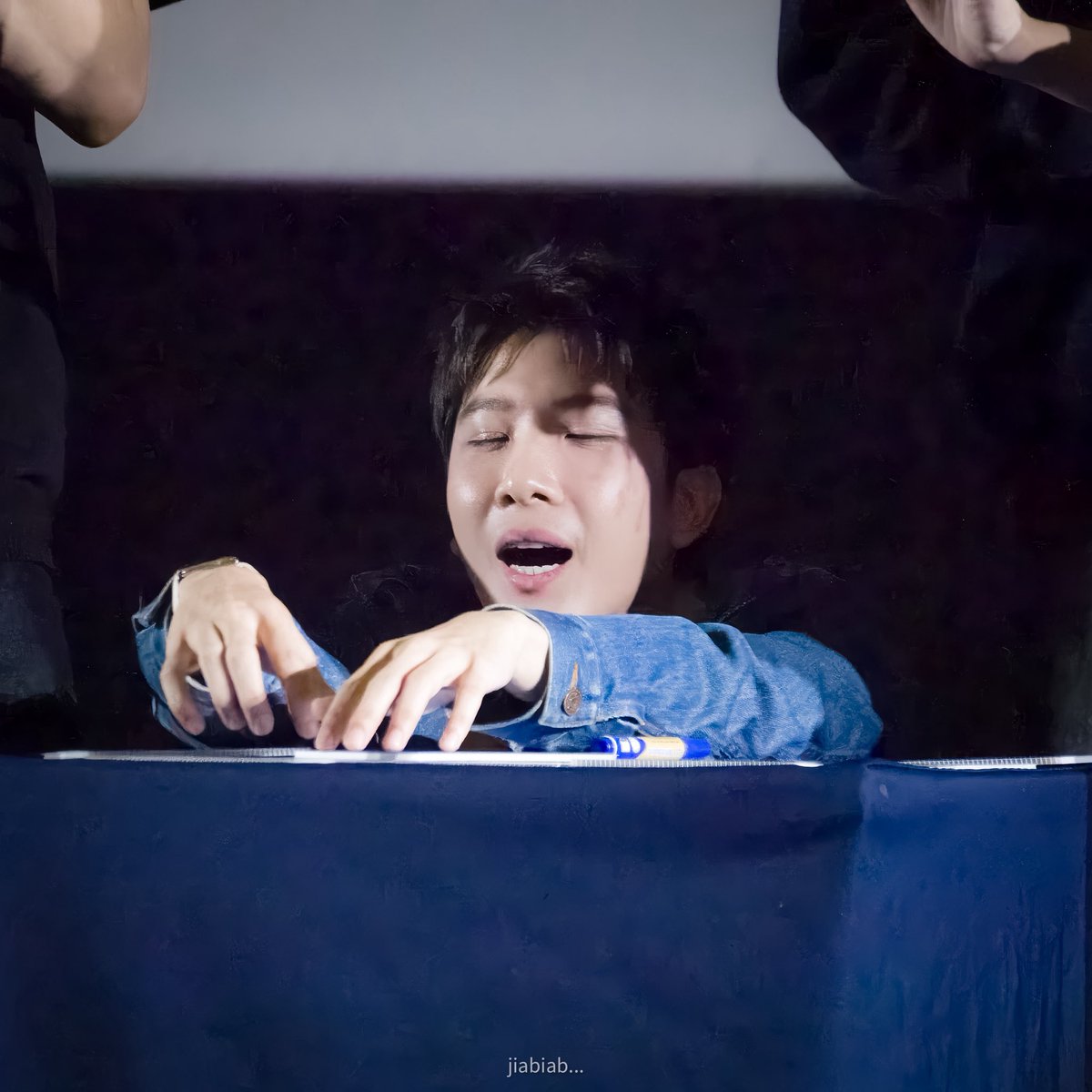 JforTestNew's tweet photo. ผมอยากกลับบ้านไปนอนแว้ว เล่นเกมส์เหนื่อยจุง

FKMU x SFCOLONY

#SFxFirstKhaotungYuzumumu
#Firstkhaotung #เฟิร์สข้าวตัง
#khaotungg https://t.co/qvJMomSWhz