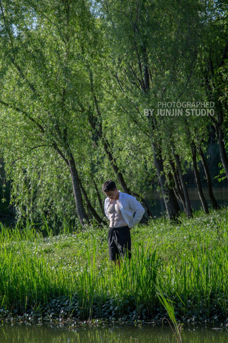 HwtJunjin's tweet photo. 夏日炎炎 https://t.co/A9cca7B2td