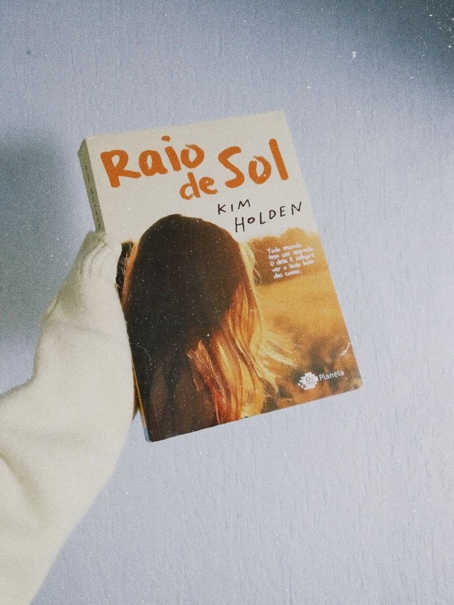 itsrosevega's tweet photo. 4 livros que me arrependo de ter lido https://t.co/GFiUxccObA
