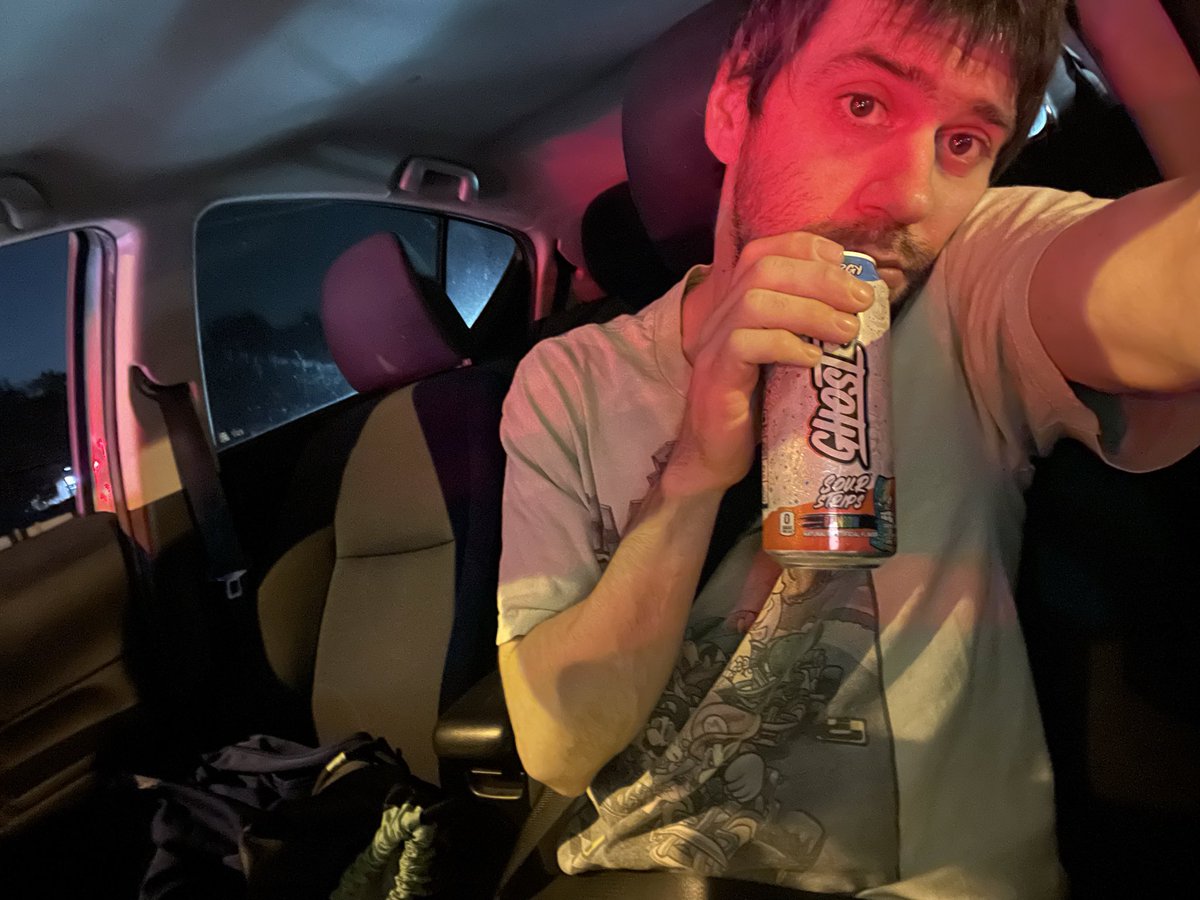 Just_L00kin's tweet photo. Gimmie a break from all this bullshit https://t.co/RVz03hwGtz