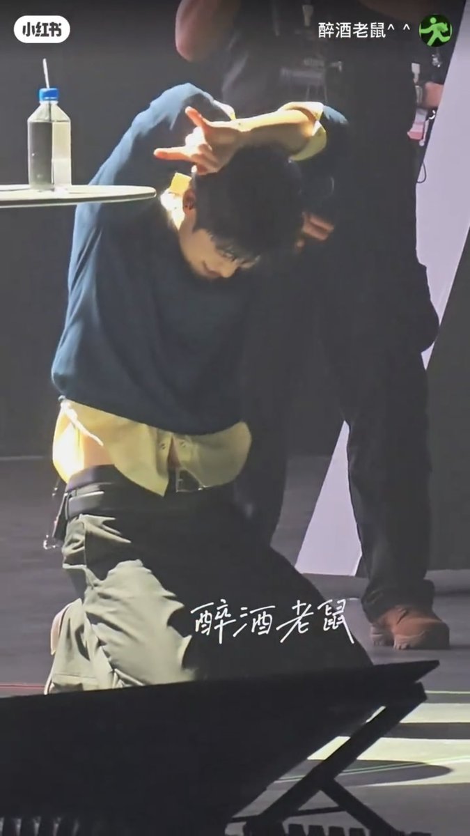 twneayyishere's tweet photo. ตุวเองน่ารักกว่าท่าแมวที่ทำอีก 😭😭😭😭😭😭😭😭😭😭😭😭😭 https://t.co/wyF3teFlNx