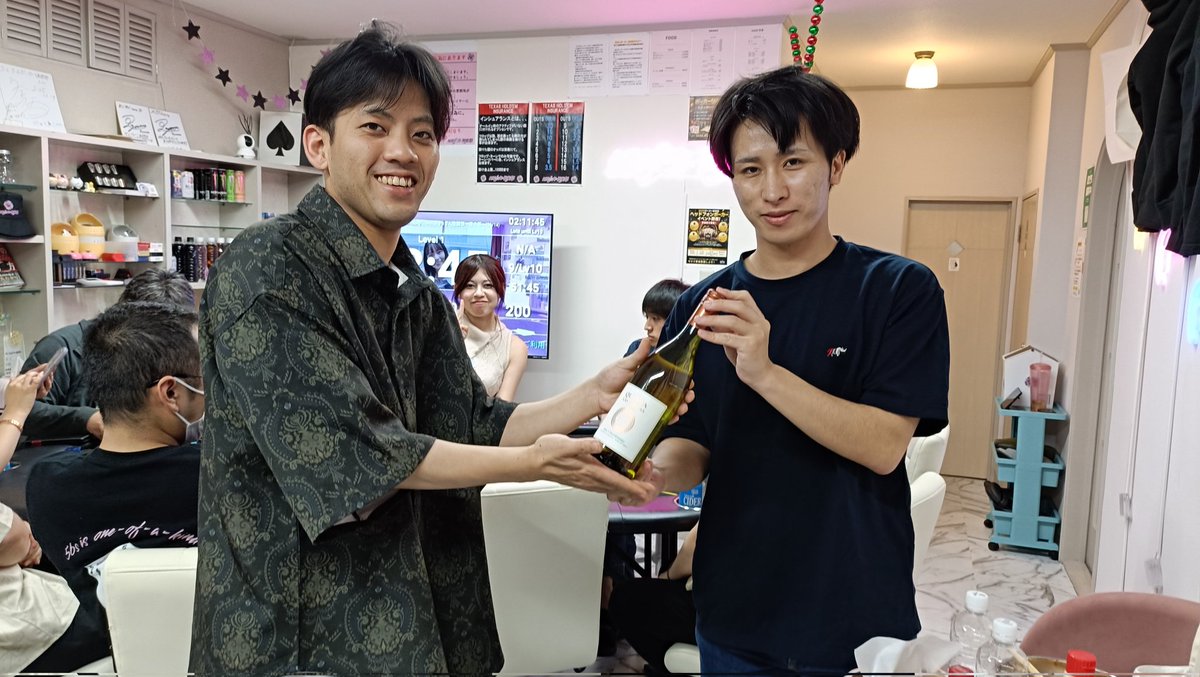 5656Poker's tweet photo. あきBさん生誕祭〜夜の部〜もっけだのラーメン付きトーナメント‼️
ご優勝はHowever,いしい様でしたぁ😺
おめでとうございます✨
本日は皆様、お集まりいただきましてありがとうございました☺️
あきB様も誕生日おめでとうございます🎊
たくさんのスポンサード、🎁も本当にありがとうございました☺️ https://t.co/QYCsOUY2TR