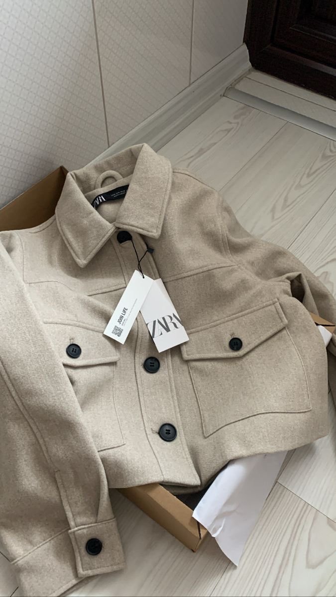 Lupitapromos's tweet photo. amo saber que posso vestir roupa estilo zara de qualidade com precinho de shopee com a lojinha que achei😍 https://t.co/b5yDrlAYVy