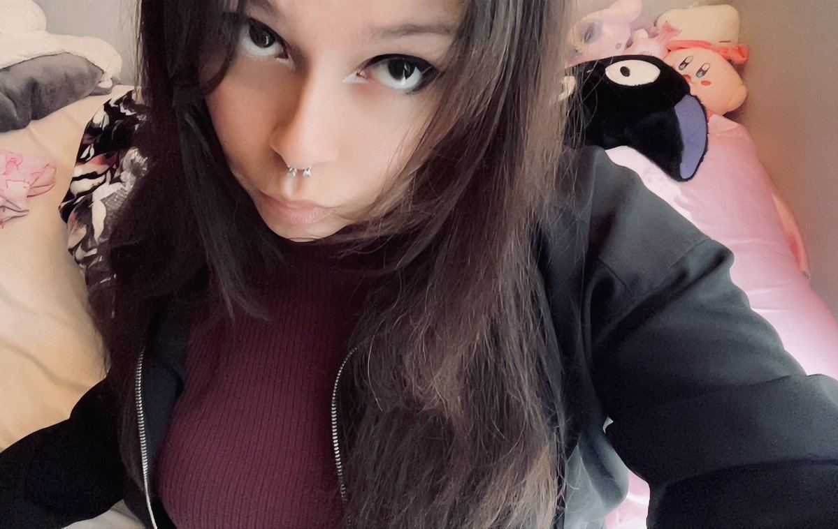 CoffeExGirl's tweet photo. Hihihihihi :3

<3

I know yall have been wondering wtf happened to me but all I can say is I have found my missing half and things have been great :3 oki thanks good bye https://t.co/WY0O6e8lYB
