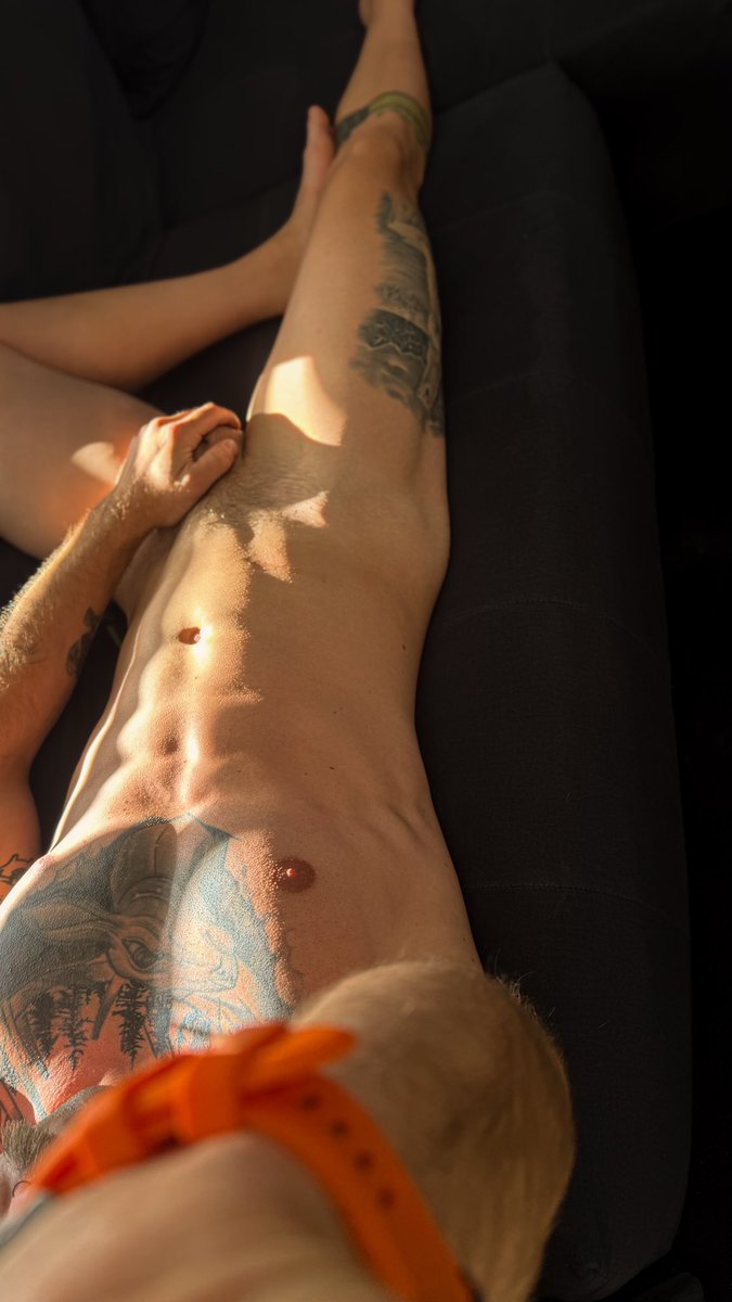 stroke_me_hard's tweet photo. Would you like to have pillow like this ? https://t.co/ixX3HVzu0n