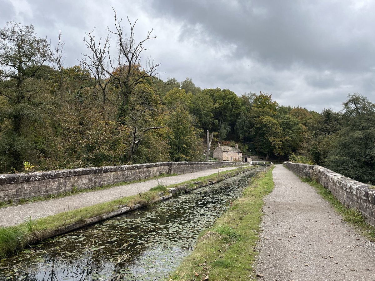 FloralRainbowAW's tweet photo. For #WeekWForWater #AlphabetChallenge
Cromford canal ๐ฆ
One of our favourite places ๐ฅฐ https://t.co/j2sgcqgkBY