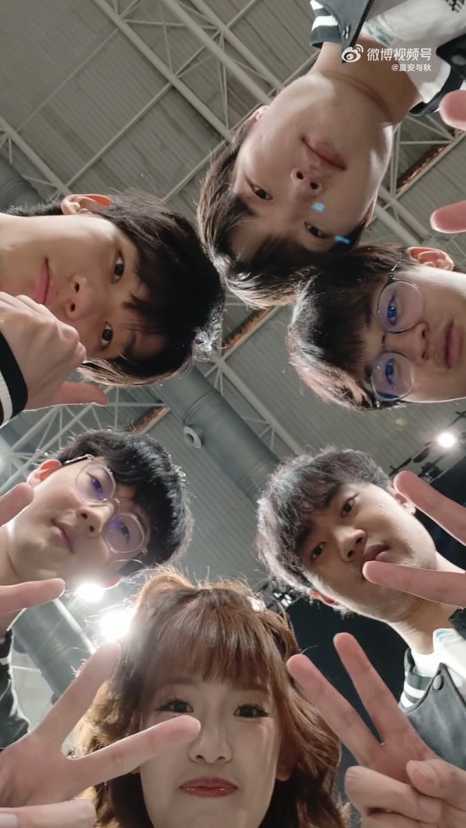 _ON_owo's tweet photo. 웬디언니 영상 고마워요 🥺😚
비록，각도가 너무너무 부담스럽지만. https://t.co/DsfAf7Anai