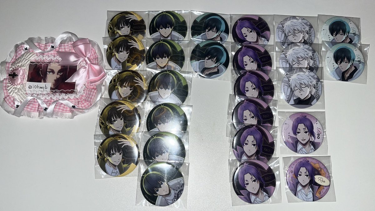 i0hwqb's tweet photo. 【交換/譲渡】ブルーロック ブルロ アトレ 運命の一枚

【求】冴 Vol1>Vol2 > 定価
【譲】凪☆,凛☆,玲王,潔,蜂楽

☆は交換優先 譲渡の場合潔,蜂楽含む方のみ
都内手渡し,郵送🉑 https://t.co/CsbYhHidII