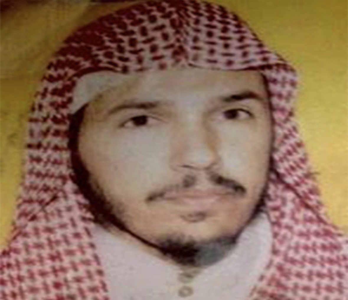 Homayraaaaaa's tweet photo. Salam ‘alaykoum 
Pour les arabophones qui recherchent des livres arabophones de 3ilm des savants accessible essentiellement de Cheikh soulayman 3alwan, Cheikh Tourayfi et d’autres je vous partagerai une maktaba, vous n’aurez plus besoin de commander à l’étranger. In  shaa aLlâh https://t.co/arWPoUa03G