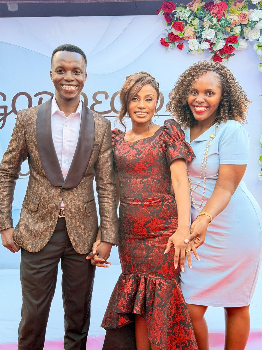 VannyTemba's tweet photo. My baby Tee @Theklaschulte2 is off the market jamani 🤩🥳👌 am soooo happy for you Tee.

Nakuombea kila lililojema katika safari yako mpya ya uchumba mpaka ndoa. 

I LOVE YOU SOO MUCH..! 🥰😘😘

Harusi tunayooooo #YT2026 🥰🤩❤️ https://t.co/oS8QUHlR1p