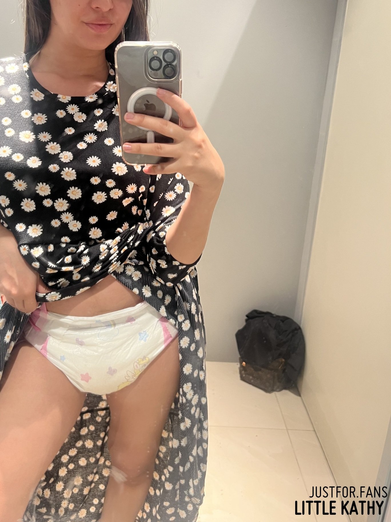 Hola 💋💦 #abdl https://t.co/X9OIF4QDii