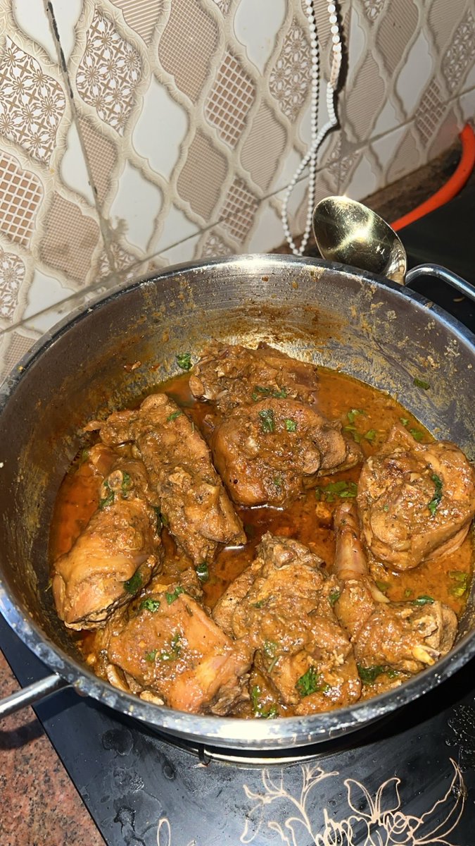 only1meso's tweet photo. @Dir_Martinsz Don’t mind them Martins.. some people are just somehow 🤦‍♀️ like why tf are you posting it https://t.co/5MF23TMKQn