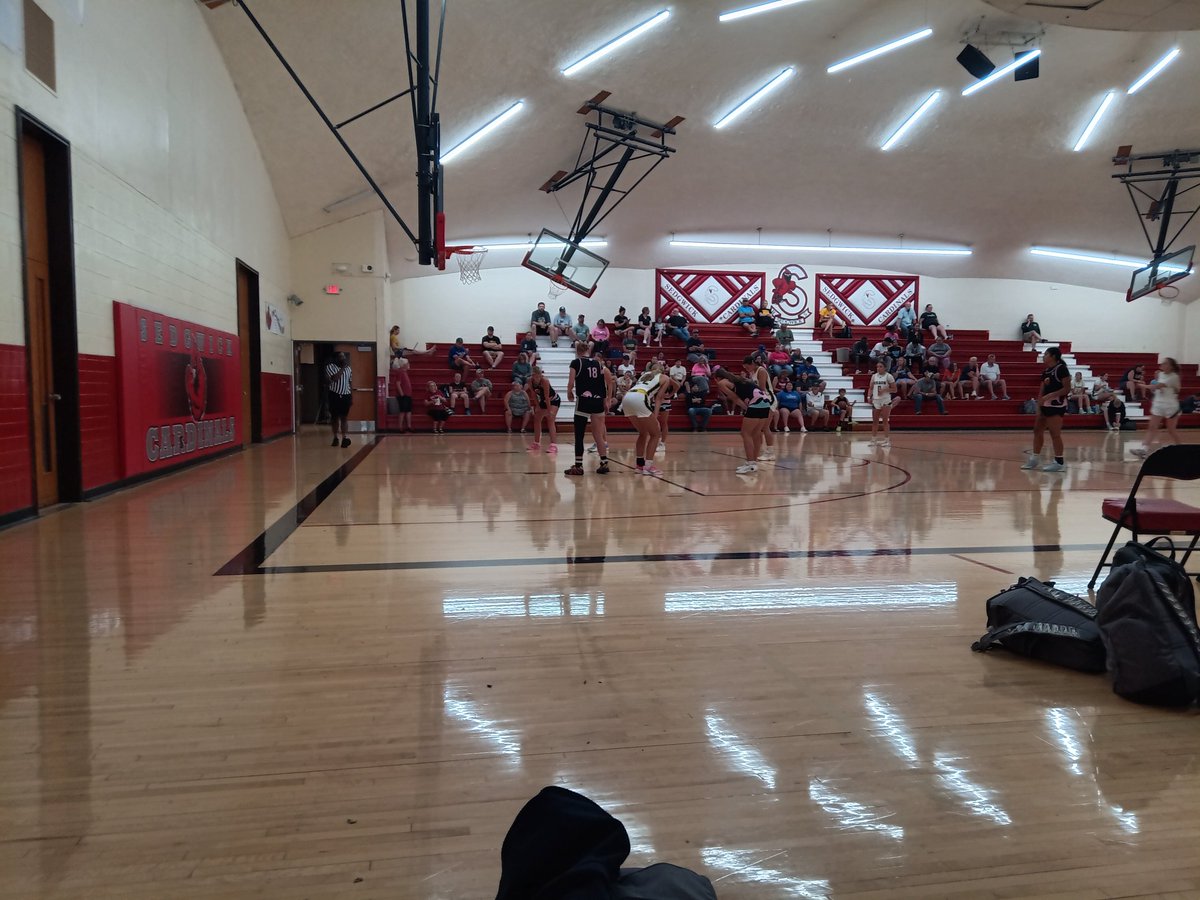 HesstonWBB's tweet photo. @MAYBbasketball Hosting a great event this weekend . Nice to see small towns host summer tournaments. 

#FutureLarks 🏀👀
#LarkIn 🔒 https://t.co/g5n5ZS8TM0