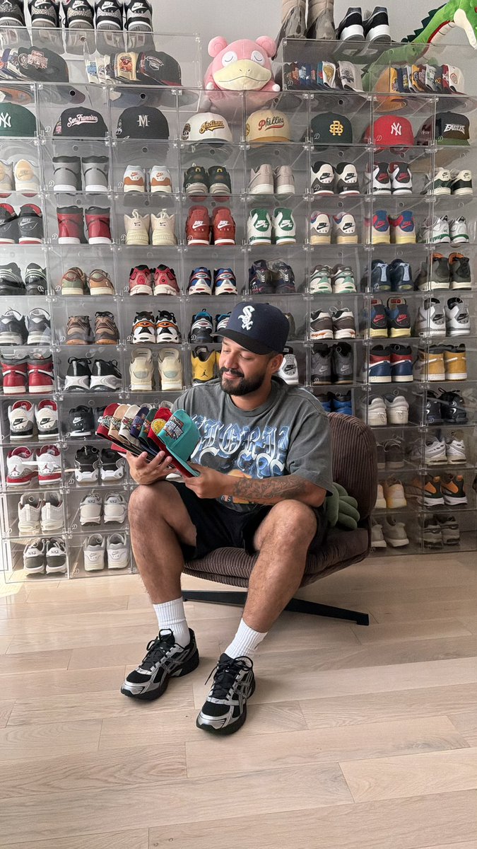 visualeyezsteph's tweet photo. welcoming y’all into my 5th fitted design, in collaboration with not only my brothers/best friends, but with @HatClub 👏🏽🥹

A lot more content to provide storytelling details and the significance of this collection. Stay tuned and alert for 7/11/2026 🧢 PHILLY ITS 🆙 https://t.co/G1FGZQhZlW