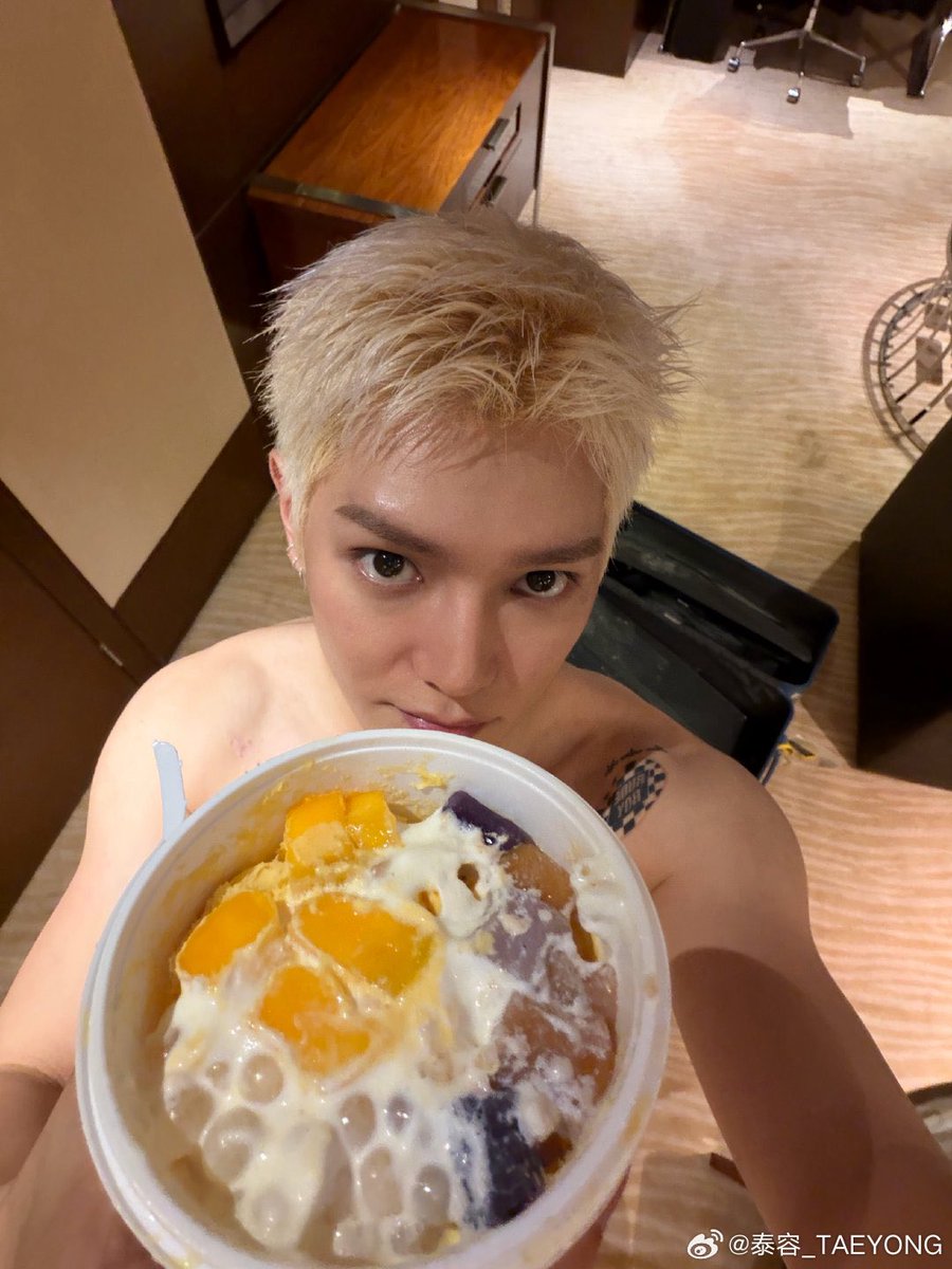 ltyaxis's tweet photo. LEE TAEYONG WEIBO UPDATE https://t.co/LPJ51wPfQk