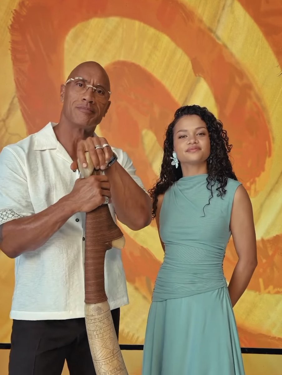 almanaquedisney's tweet photo. 🚨 MOANA NO BRASIL! 🌊🇧🇷

Dwayne Johnson e Catherine Laga’aia acabaram de anunciar que a Press Tour Global de ‘Moana’ vai passar pelo RIO DE JANEIRO! https://t.co/Ob075eSZOF
