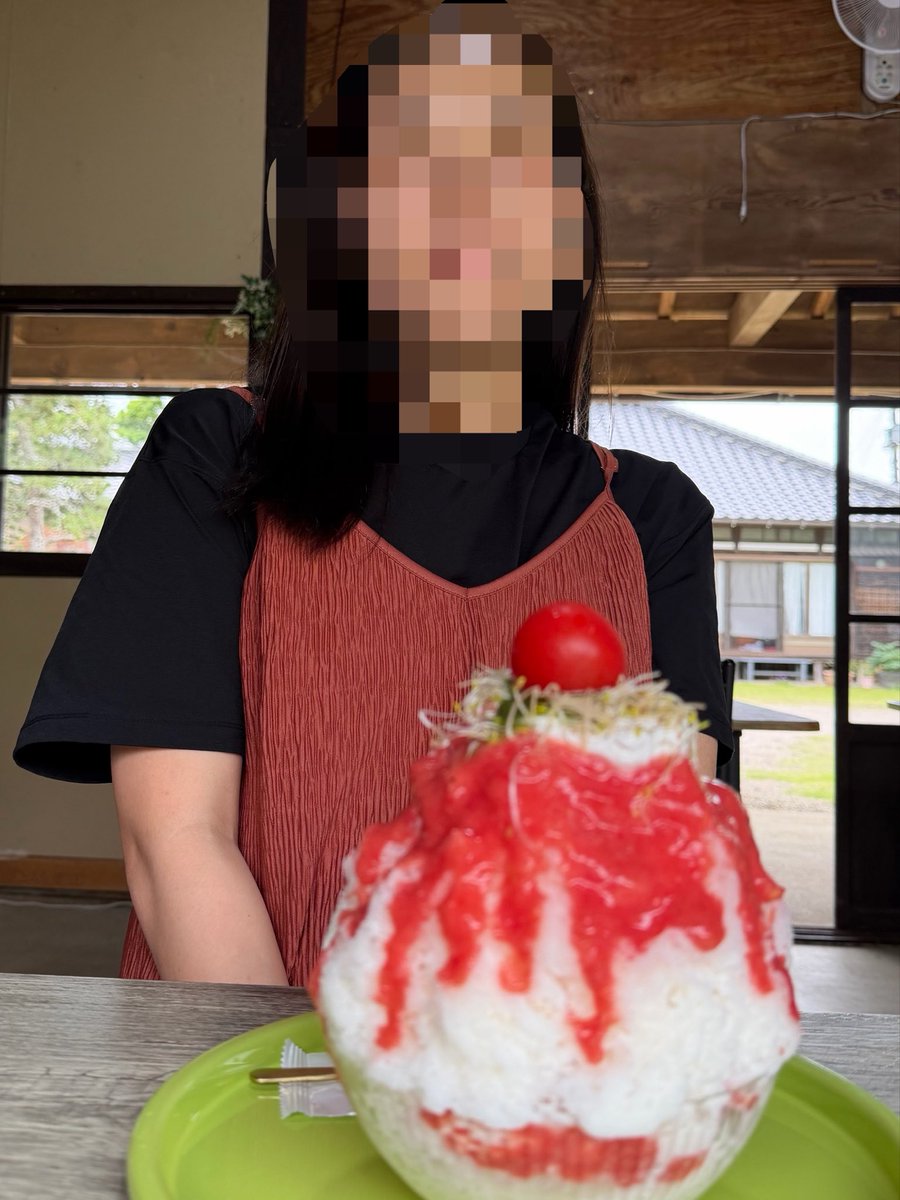 STreasure15's tweet photo. 暑くなくてもかき氷！

トマト🍅ととうもろこし🌽
…かき氷？
これがまた絶妙に美味いねん！

みむろ杉～Dio Abita(＝神宿る)～

低アルコール原酒
軽快ながらしっかり旨み甘みが広がってスッと切れる…
名前の通り何か厳かさを感じるほど清浄。

するする飲み過ぎて、食卓に座ったまま寝てました。笑 https://t.co/yRQBNjzxR2
