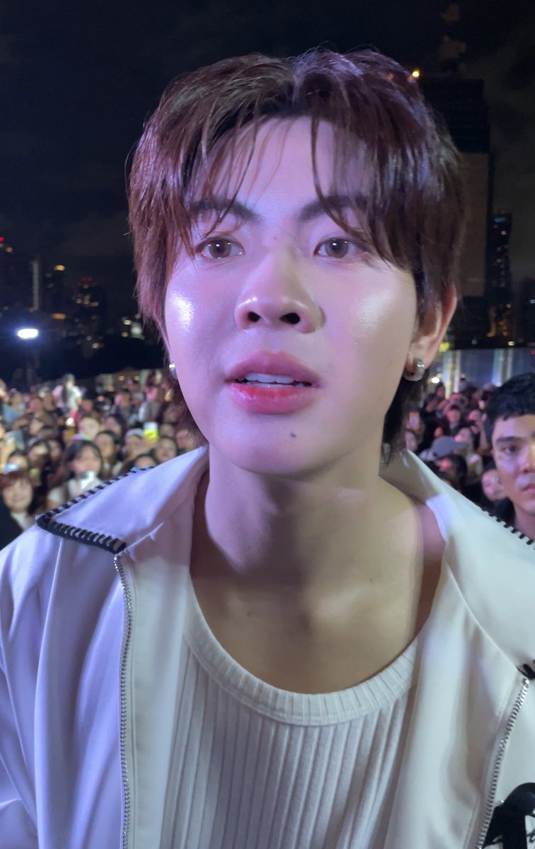 jelly_smb's tweet photo. เด้กนี่น่ารักทุกการกระทำเลย ช่วยด้วยยยย

#FirstOne https://t.co/ZmMQaZMsOf