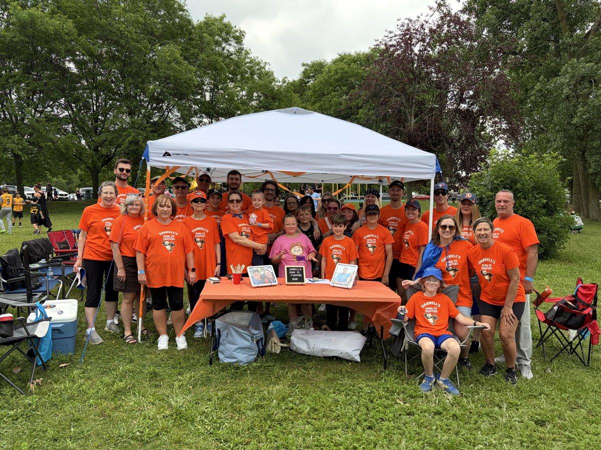 AM800CKLW's tweet photo. What a beautiful day at the T1D Walk! The rain held off and they made it! Great job to everyone who came out and walked today! 💪🏻 https://t.co/n5ZFz5IImP