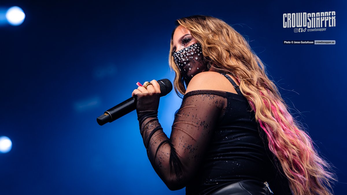 CrowdSnapper's tweet photo. FELICIA live at Liseberg: 
Charm and chaos as an EDM-infused pop identity takes shape

Review &amp; more photos 👉 https://t.co/RjOK0H6c92 

#FeliciaLive #Liseberg #ConcertReview #LiveMusic #Eurovision #ConcertPhotography #EDM #pop #SwedishPop #Felicia #MySystem https://t.co/tROTsvuQ1R