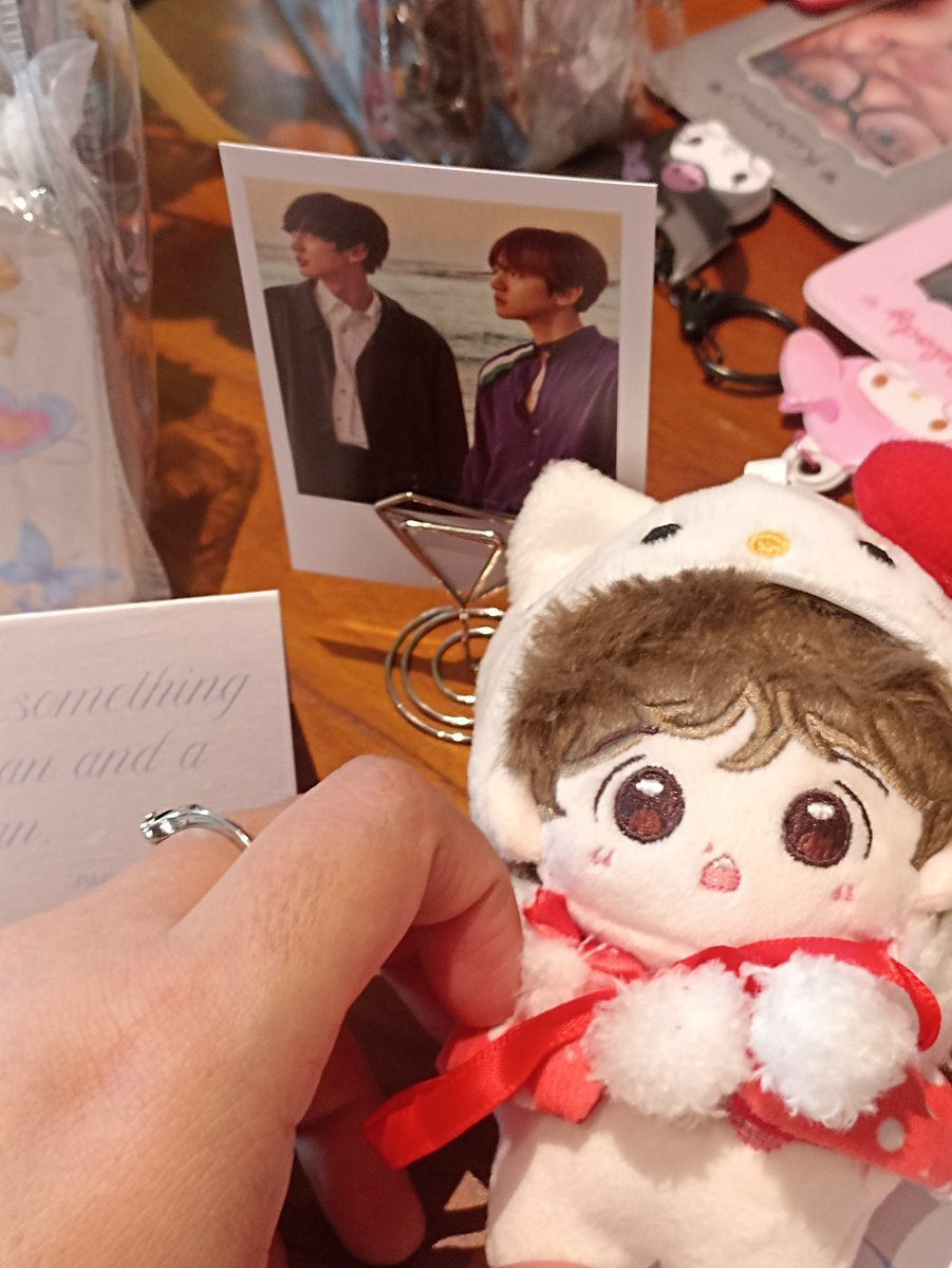 bloomursoul's tweet photo. celebrating parents anniversary✨ HAPPY CHANBAEK DAY✨ HAPPY 614 DAY 🍓🍒

THANK YUUU SOO MUCHH buat eventnya+freebiesnya lucuu sekali, kali ini seru LAGI dan sgt mengasah kreativitas untuk ke-2 kalinya 😭👍  @Neyy604 @Lszk614 @ByulBambi6104 @strwchrycgrt @cblovrs @chanbaek_idn https://t.co/n5zr2pOBcl