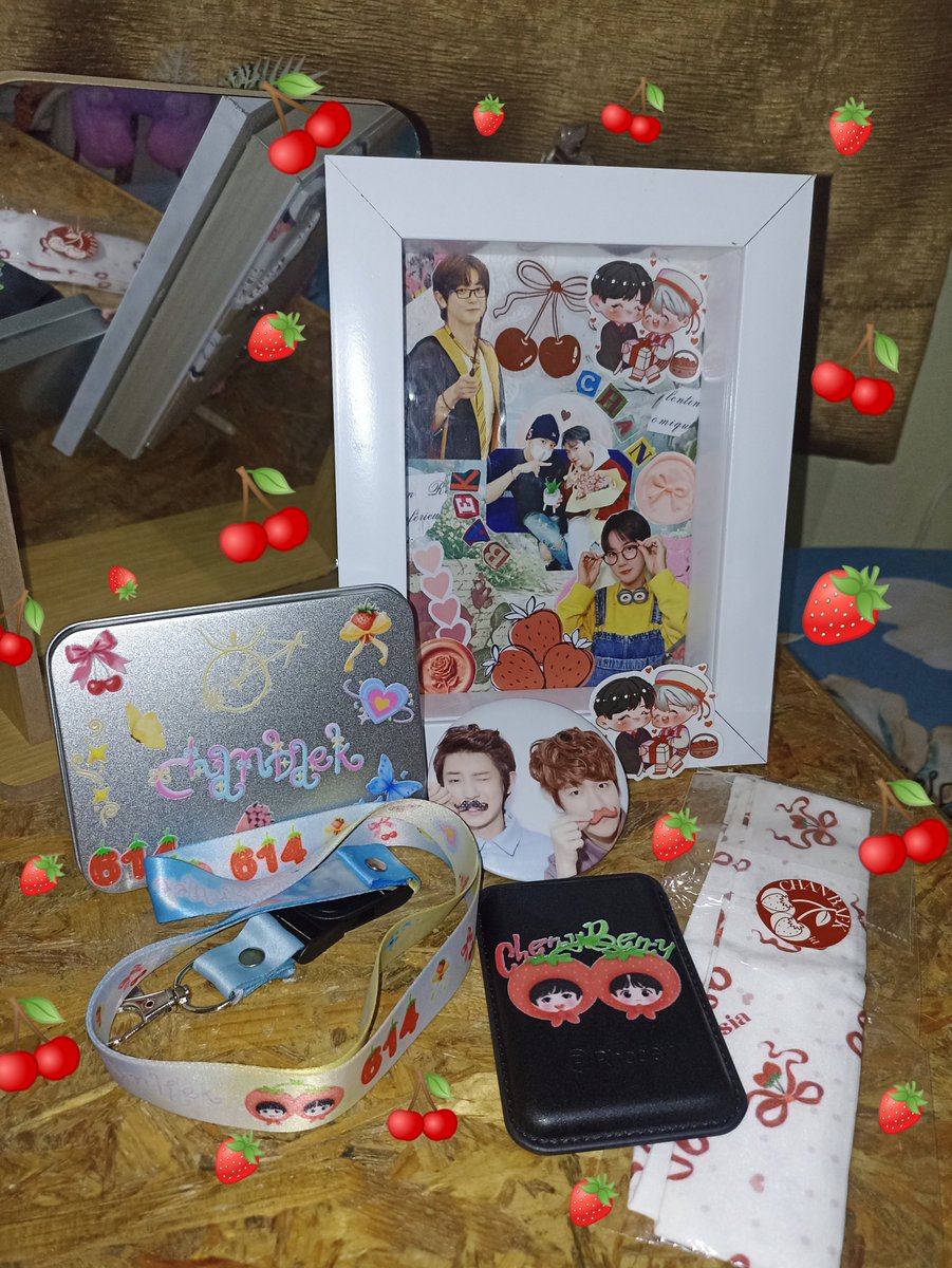 bloomursoul's tweet photo. celebrating parents anniversary✨ HAPPY CHANBAEK DAY✨ HAPPY 614 DAY 🍓🍒

THANK YUUU SOO MUCHH buat eventnya+freebiesnya lucuu sekali, kali ini seru LAGI dan sgt mengasah kreativitas untuk ke-2 kalinya 😭👍  @Neyy604 @Lszk614 @ByulBambi6104 @strwchrycgrt @cblovrs @chanbaek_idn https://t.co/n5zr2pOBcl