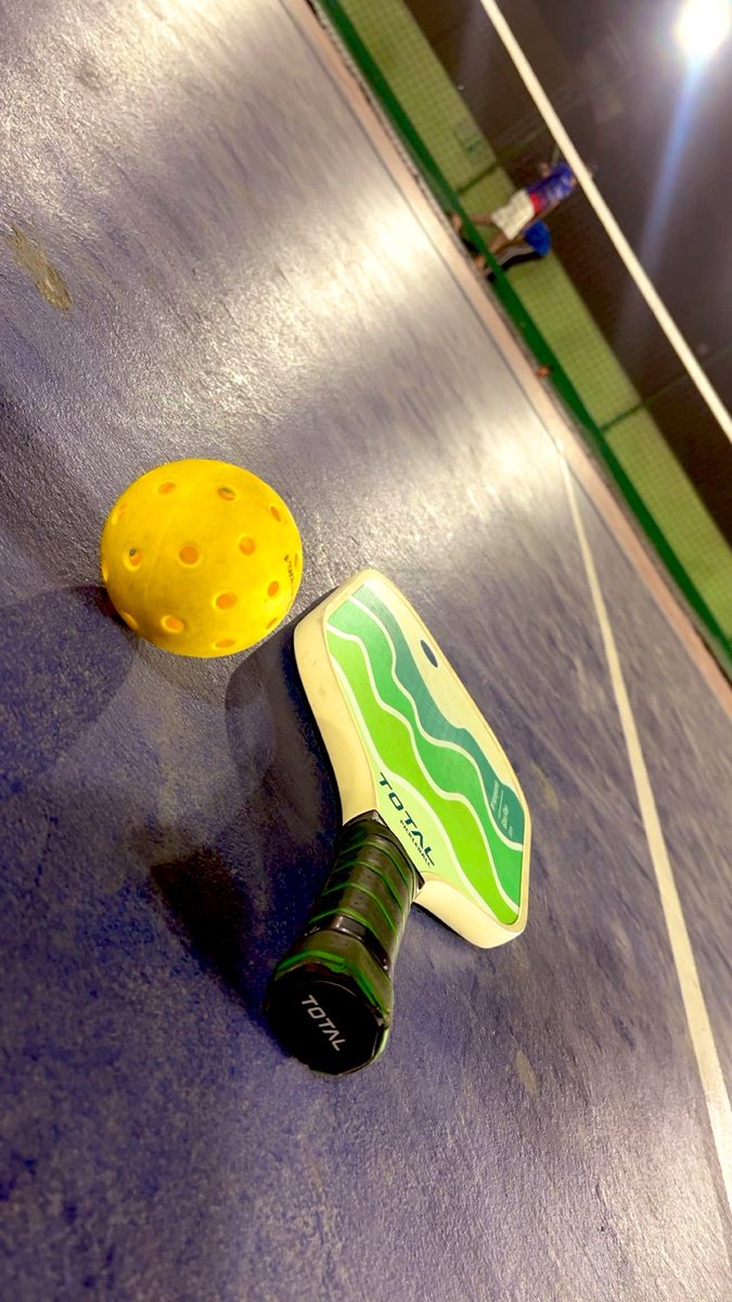 Vickywav's tweet photo. Which one of my followers replied “you’re gay” to my Instagram Story because I posted a pickleball pic? 😭

Bro, it’s a sport. What kind of weird logic is that? https://t.co/vkc81BlQmM