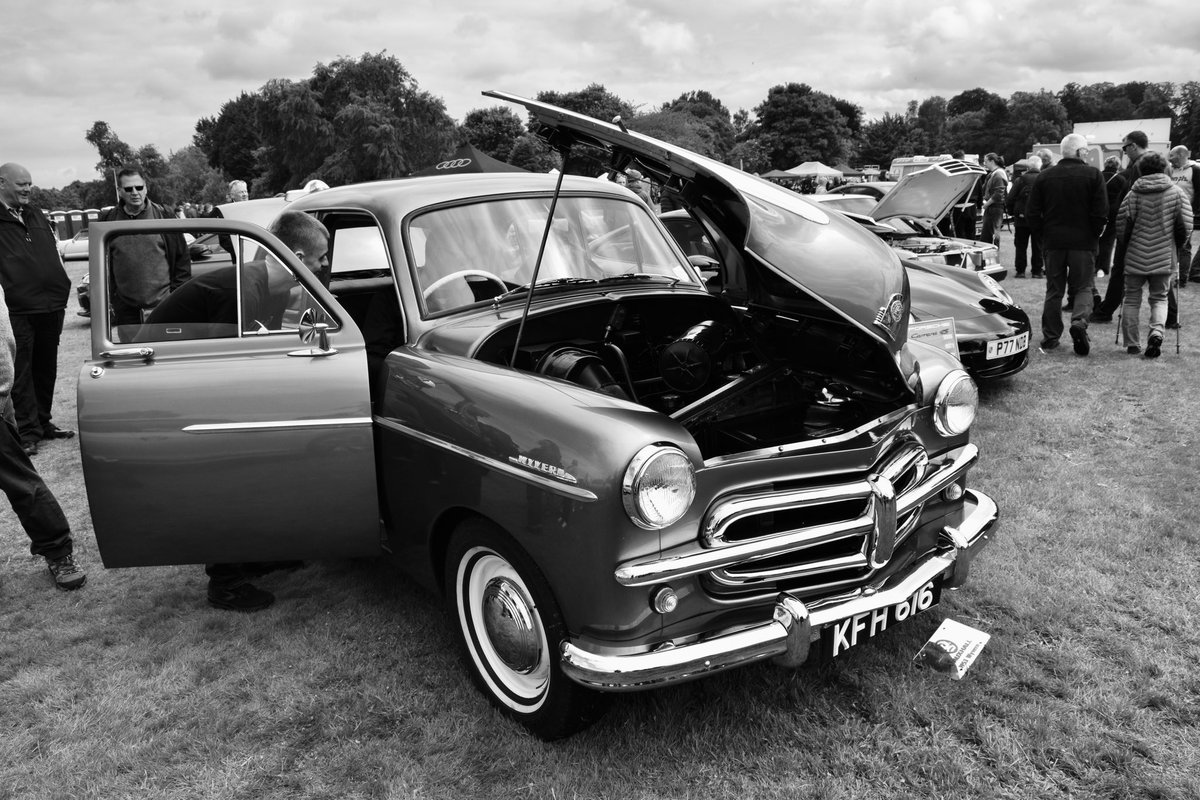 RitchieCraib's tweet photo. My Grandad Peter car https://t.co/bA6iS0S5f5