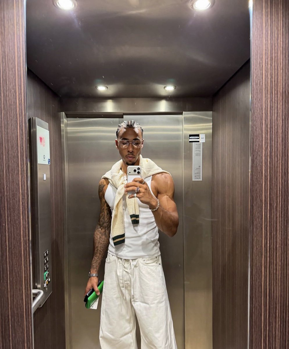 SaintCuz's tweet photo. https://t.co/ahAeTxATL2