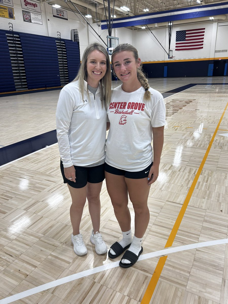 aubreeW0822's tweet photo. Had a great day at camp yesterday! Thank you @CedarvilleWBB! I look forward to following you this season and will see you in July!
@Lauraneal_4 
@16UMarAcademy 
@cghs_wbb https://t.co/CUcBYpxeuZ