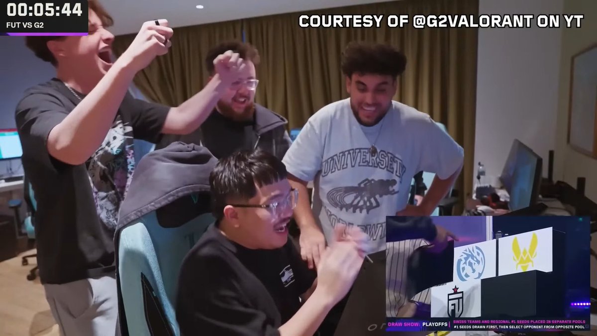 VALO2ASIA's tweet photo. Production milking this reaction vid again 😭😭😭 https://t.co/tFWiAcxr1p