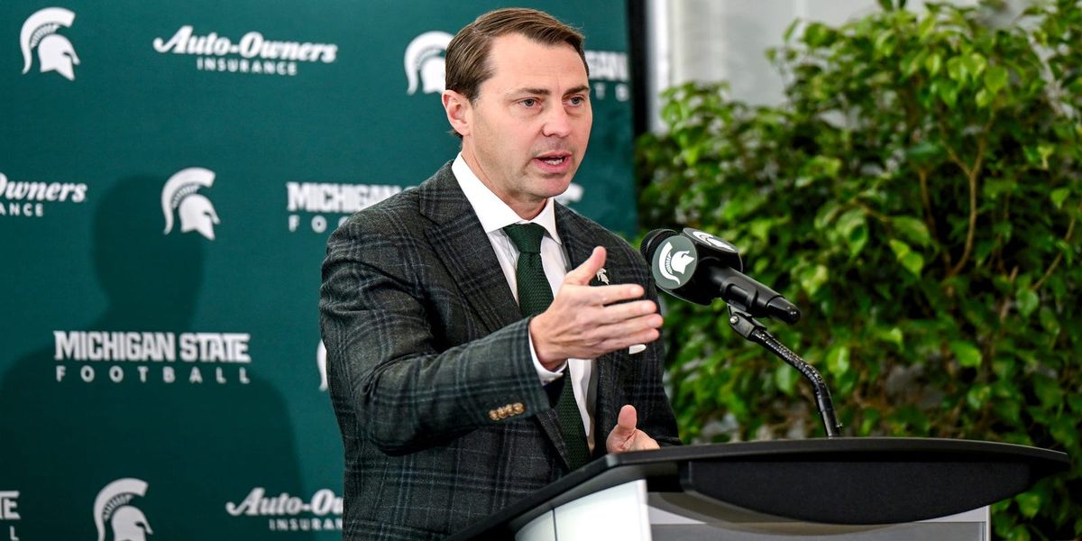 UKWildcatsWire's tweet photo. Kentucky pursues Michigan State's Jason Batt as next athletic director

📸 Nick King/Lansing State Journal, Nick King/Lansing State Journal / USA TODAY NETWORK via Imagn Images https://t.co/VhCcR0DBb3 https://t.co/Rjfq5ZfN3z